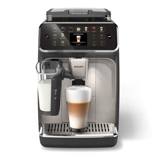 Kaffeevollautomat 5500 Series EP5547/90, Chrom-Schwarz LatteGo-Milchsystem, SilentBrew Technologie, Schwarz verchromt,20 Kaffeespezialitäten (heiß oder eisgekühlt)